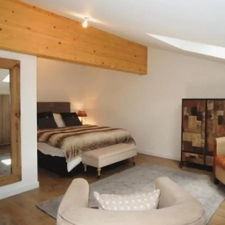 88m² Pour 6 Personnes Avec Balcon, Proche Du Centre A - Fr-1-198-195
