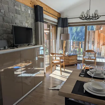 88m² Pour 6 Personnes Avec Balcon, Proche Du Centre A - Fr-1-198-195